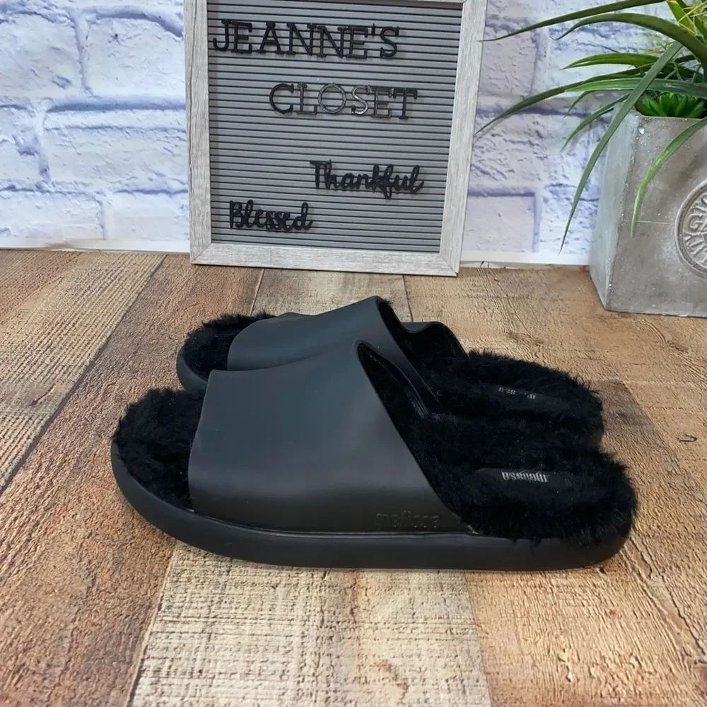 Melissa Fluffy Slide black size 8 Flat Sandals